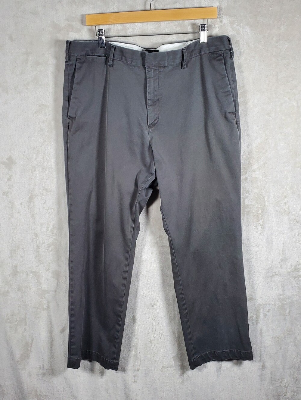 Banana Republic Aiden Slim Fit Chinos Mens 38x30 Gray Stretch Old Money Preppy